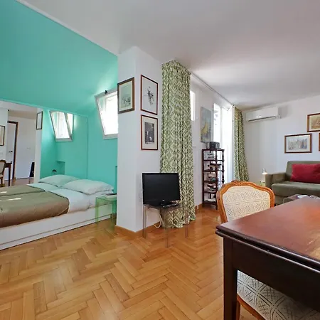 Lovely Via Sistina Apartment *