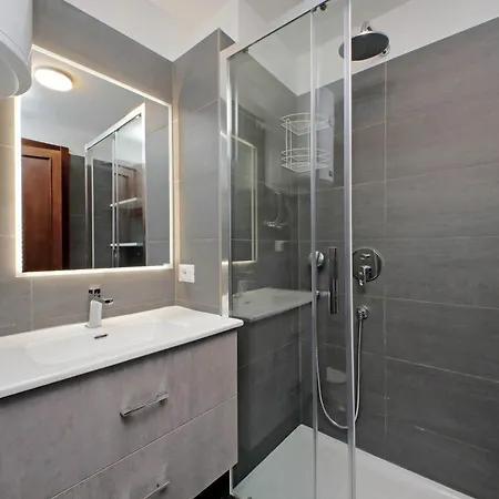 Lovely Via Sistina Apartment Rom